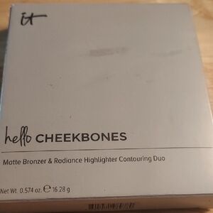 Matte Bronzer&Highlighter Conturing Duo Brand New